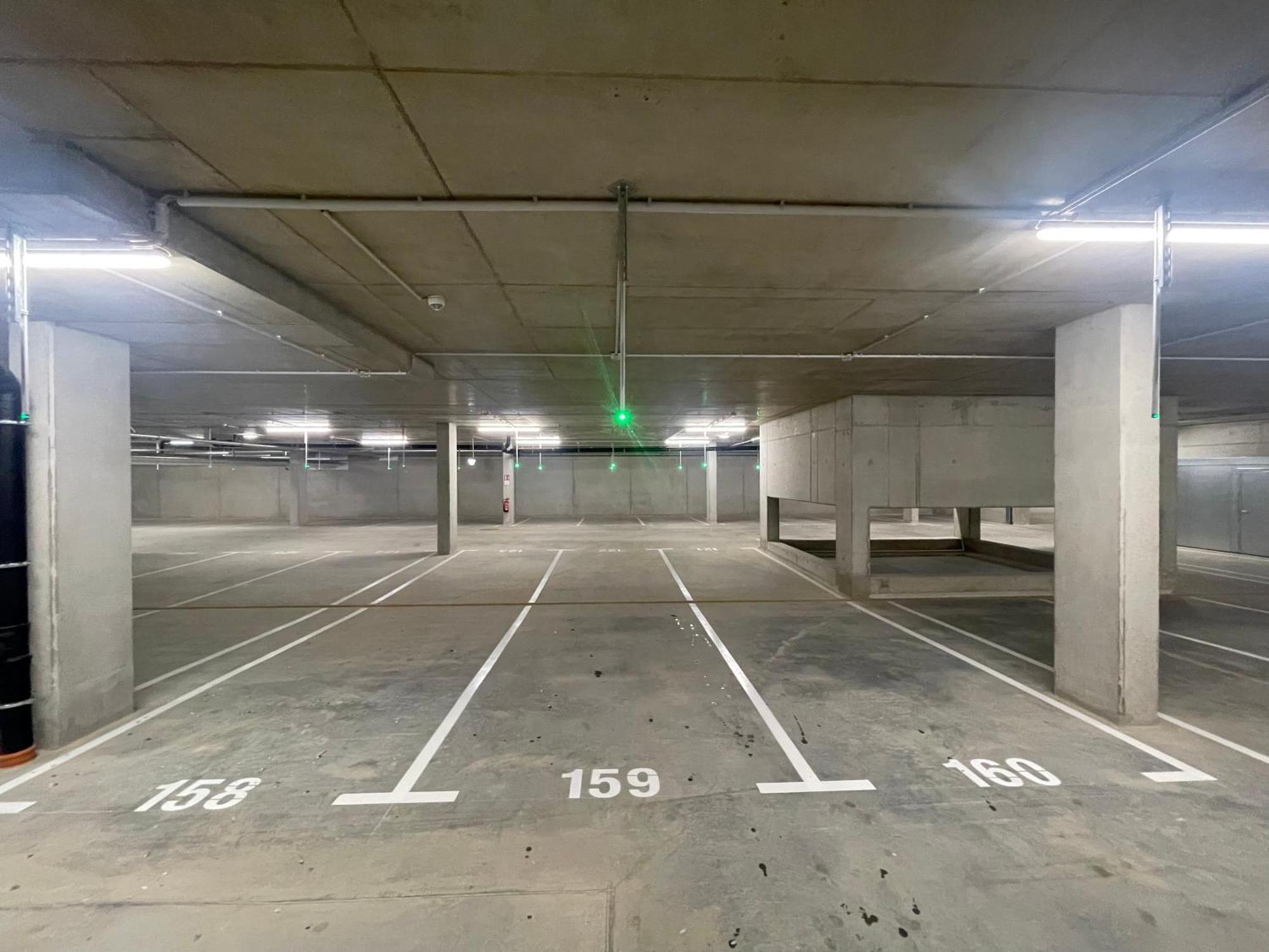 100 Qm Penthouse, Self-Check-In, 2 Parkplaetze Leilighet Graz Eksteriør bilde