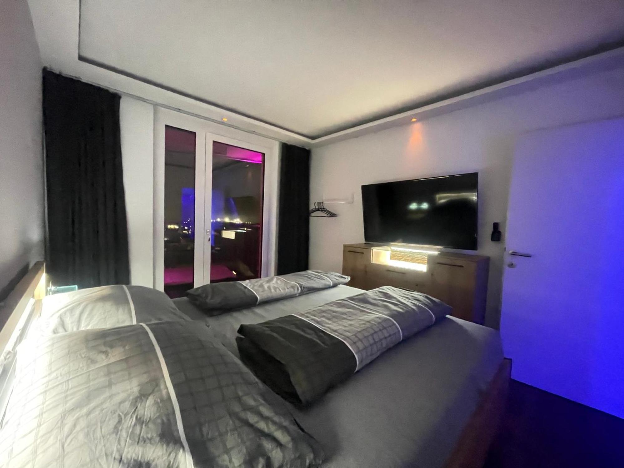 100 Qm Penthouse, Self-Check-In, 2 Parkplaetze Leilighet Graz Eksteriør bilde
